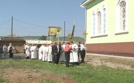 Освящение Шалоболинского храма   после  восстановления. 2011 г.