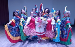 Танцевальные   коллективы районного Дома культуры пригласили на   концерт