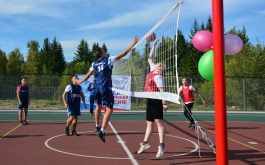 В Кошурниково открылась новая спортивная площадка